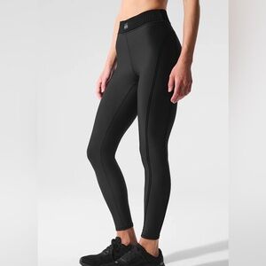 ALO Yoga Airlift High-Waist 7/8 Line Up Legging